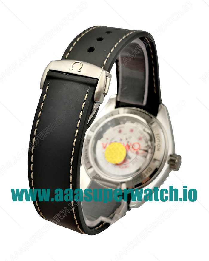 Omega Replica Seamaster Planet Ocean 215.33.44.21.01.001 - 44 MM