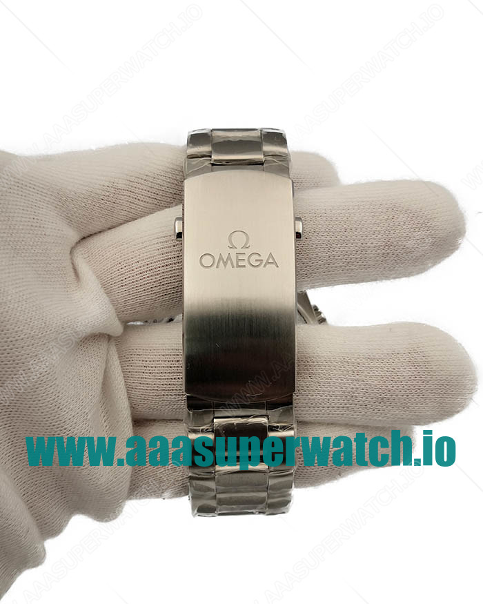 Omega Replica Seamaster Planet Ocean 215.30.46.51.01.001 - 44 MM