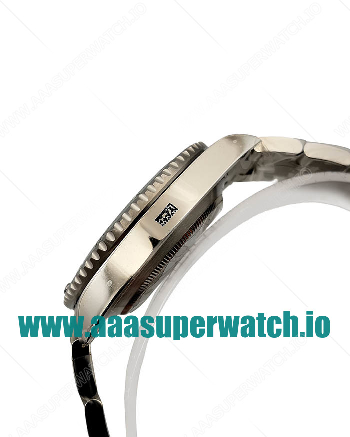 Replica Rolex Submariner Date 116610LV 2018 N V9S Stainless Steel 904L Green Dial Swiss 3135